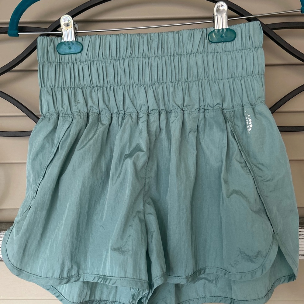 FREE PEOPLE WOMANS MOVEMENT THE WAY HOME HIGH RISE LINED BOXING SHORTS MEDIUM